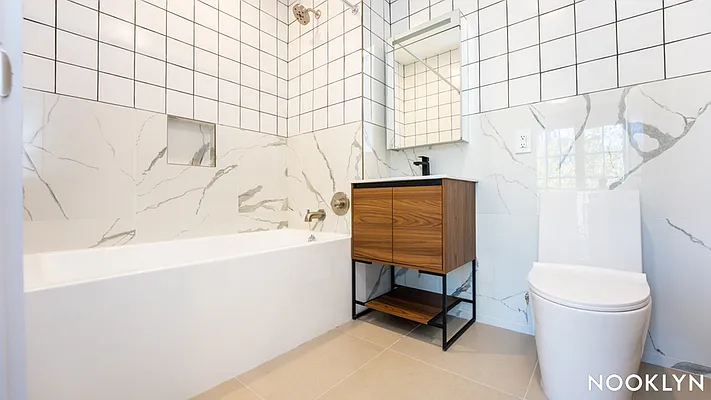 Rented by Nooklyn NYC LLC | media 92