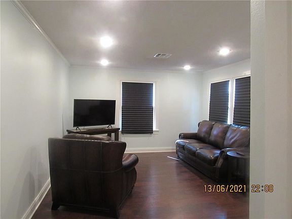 4th image of 4610 Gallatin St