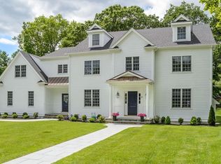 8 Wynnewood Rd, Wellesley, MA 02481