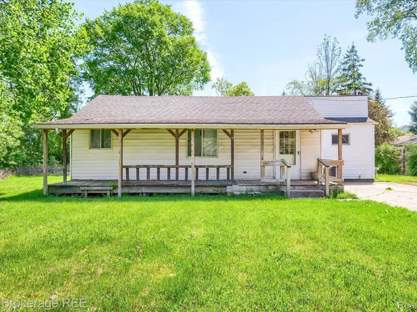 2453 Clarice Ave, Burton, MI 48519