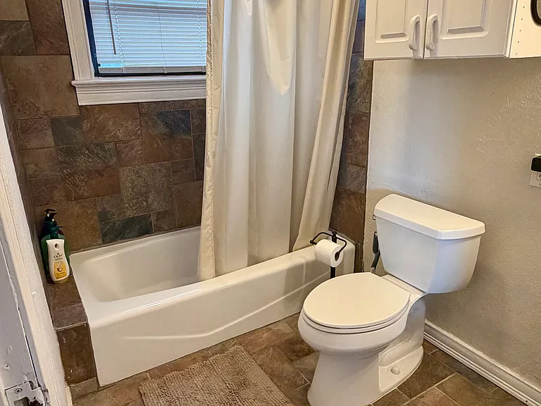 1830 Moser Ave #200 — Photo 10