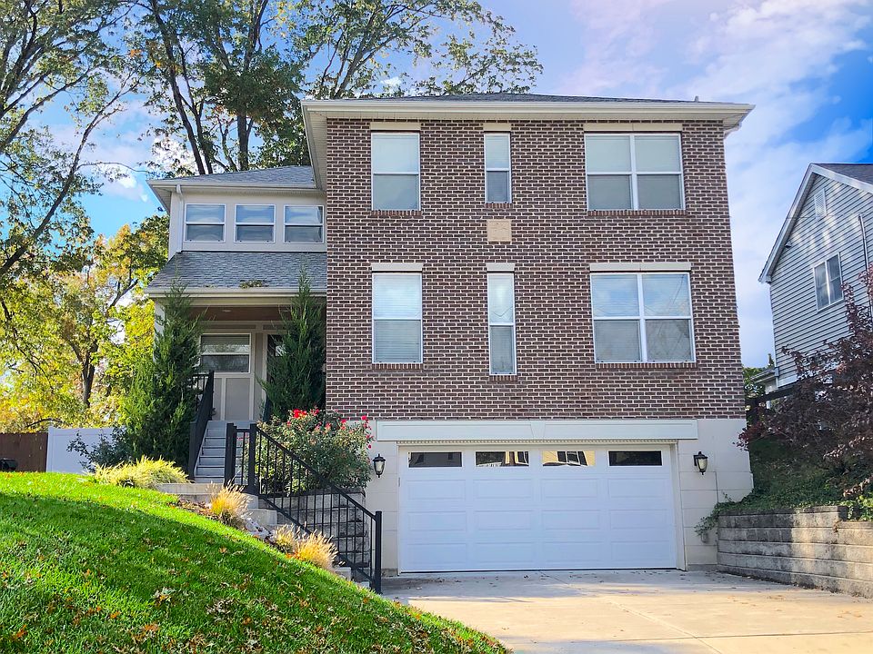 1st image of 841 Tweed Ave