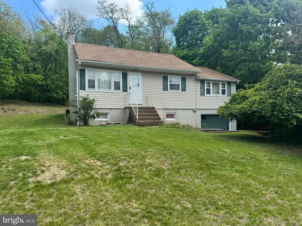 1045 Shoemakersville Rd, Shoemakersville, PA 19555