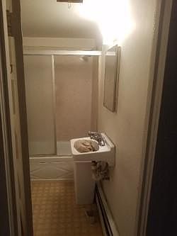2nd image of 524 Craig Ave #2