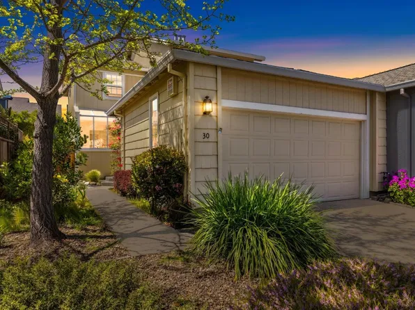 30 Bedford Cove, San Rafael, CA 94901