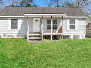 26063 E Chestnut St, Lacombe, LA 70445
