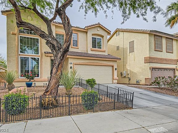 2nd image of 5032 Sparkling Sky Ave