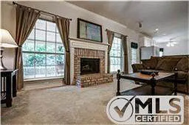 1009 Spanish Oak Dr — Photo 9
