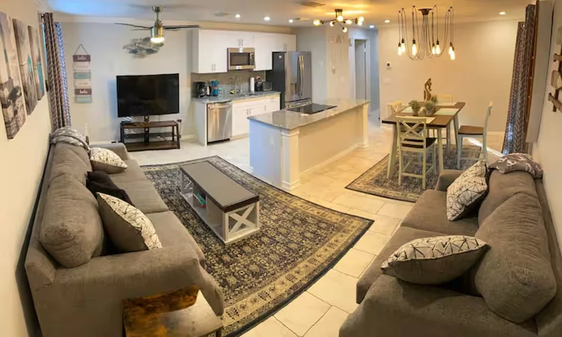 2 bed, 900 sqft, $1,850 — Photo 2