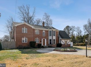 6731 Nicholson Rd, Falls Church, VA 22042