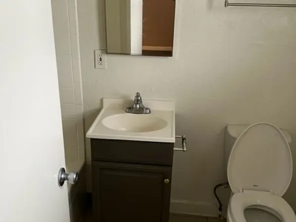 310 W Mountain View SLV, 310 W Mountain View Ave #310, Glendora, CA 91741