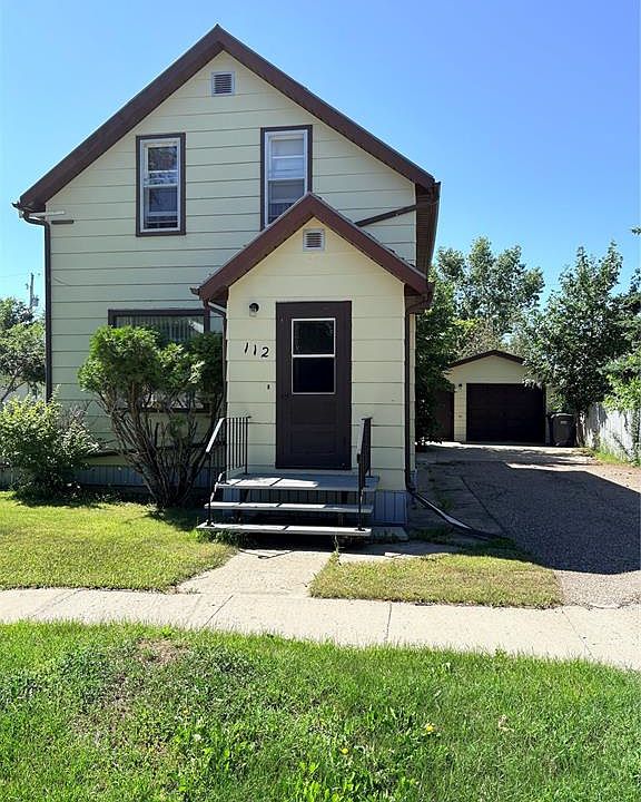 1st image of 112 2nd AVENUE W