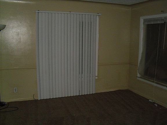 2nd image of 18414 Sussex St
