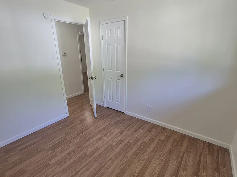 10078 Green Valley Dr — Photo 14