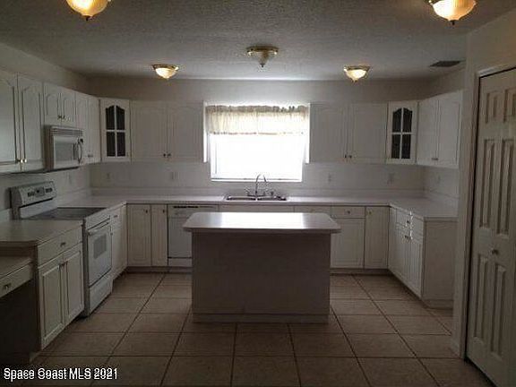 2nd image of 1547/1549 Harrison St #1&2