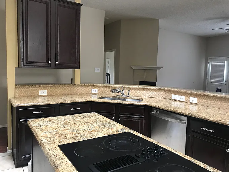 8025 Alderwood Dr — Photo 13