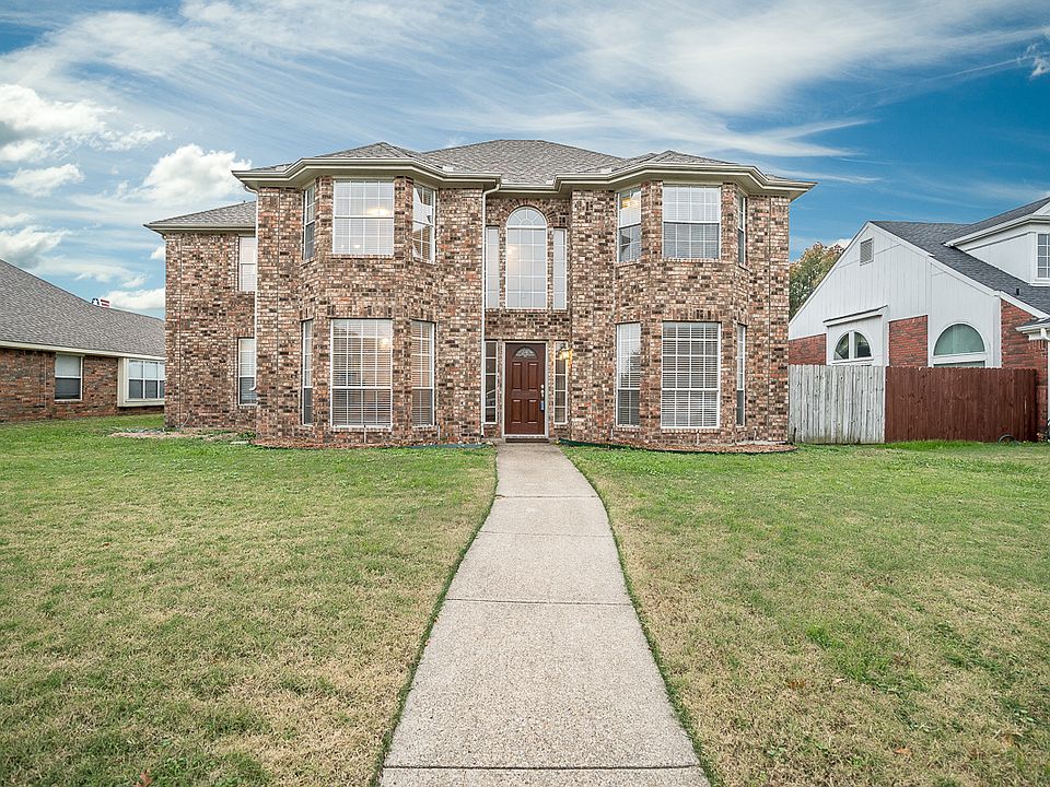 1st image of 808 Willow Brook Dr