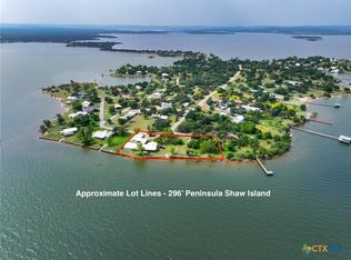 736 W Lakecrest Dr, Bluffton, TX 78607