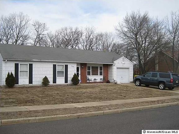 2nd image of 1655 Hidden Ln