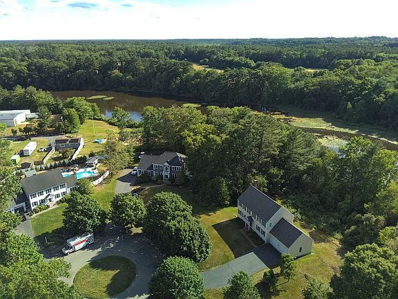 3rd image of 31 Osprey Ln