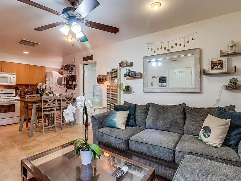 1859 Grand Ave #1857-1/2-1 — Photo 1