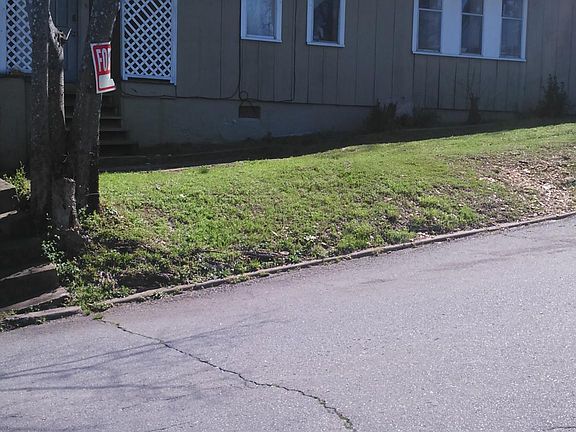 2nd image of 331 N Park St #B