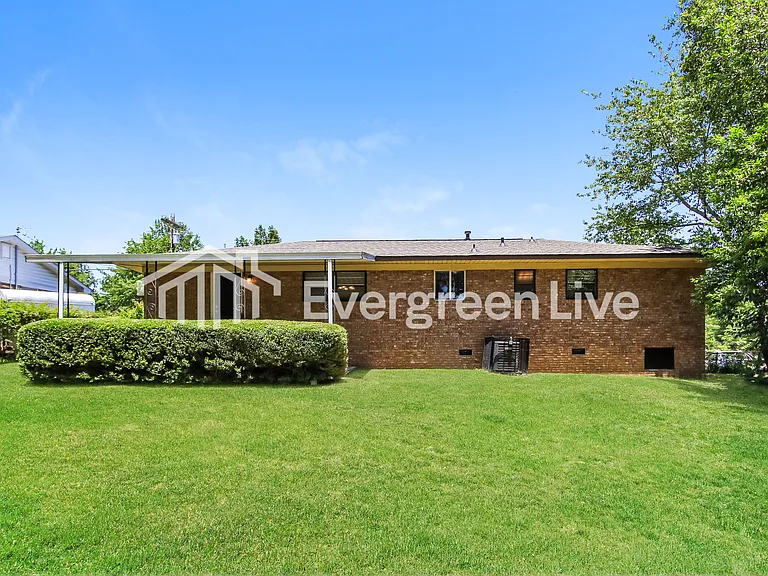 2030 Rosier Rd — Photo 14