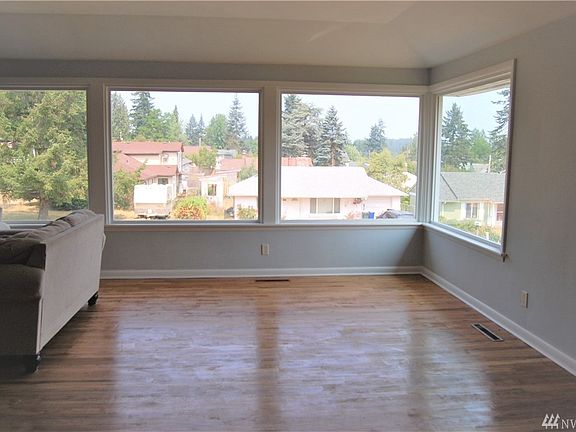 4th image of 1227 Turner Ave