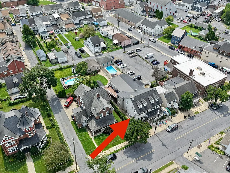 217 Bridge St #1 — Photo 33