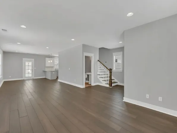 2405B Dowlan St, Nashville, TN 37208