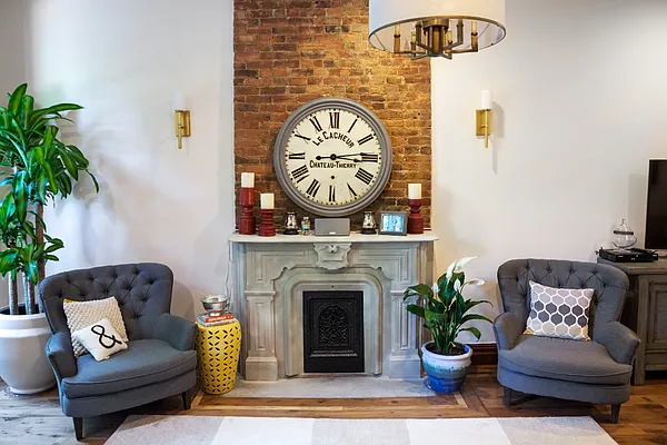 Rented by Sotheby's International Realty | media 18