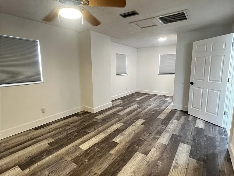 4145 Saums Dr — Photo 5