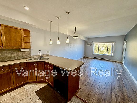5th image of 2120 Shannon Ridge Dr Unit 210