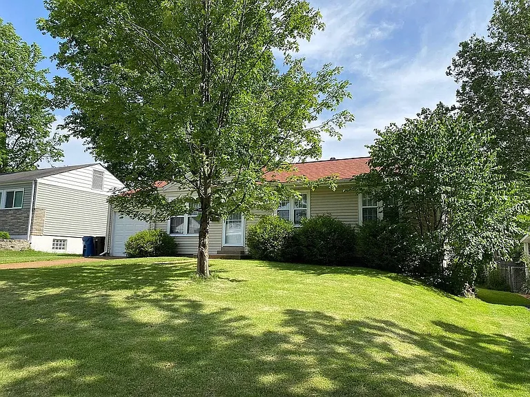 6404 Ashbury Dr — Photo 2