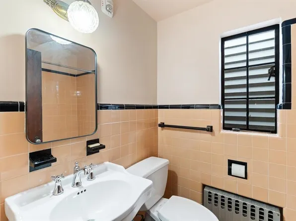 2314 Palisade Avenue image 29 of 49