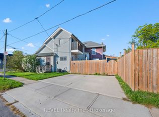 140 Dorothy St, Welland, ON L3B 3V9