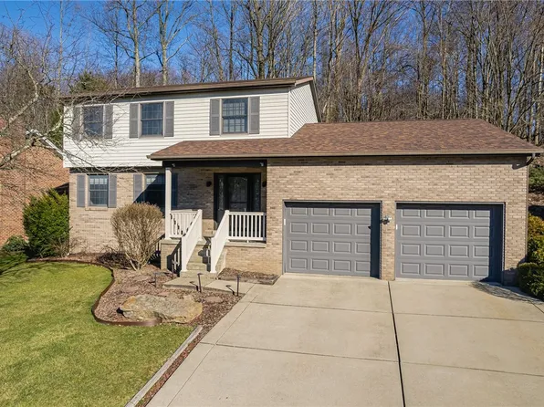 125 Apple Hill Dr, Delmont, PA 15626
