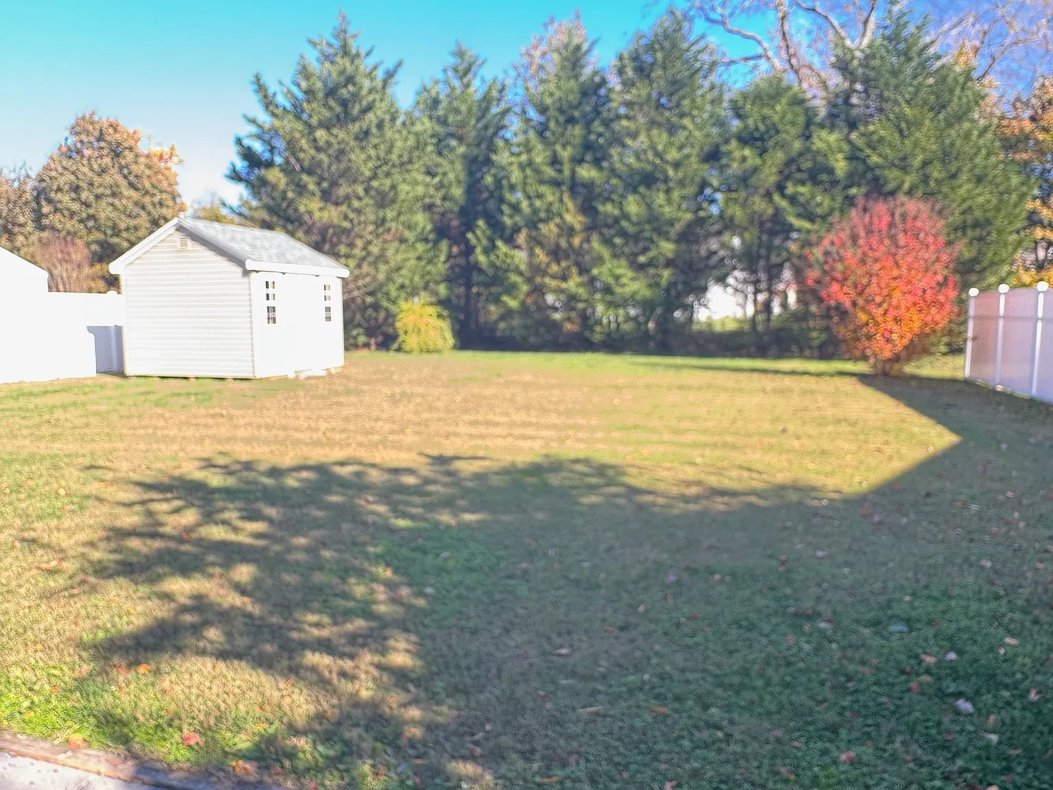2 bed, 1.5 bath, 1100 sqft, $2,200 — Photo 2