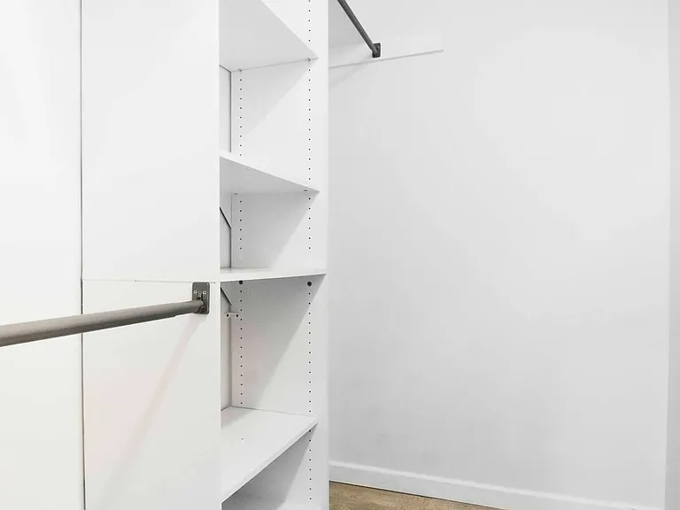 240 3rd Ave #2 — Photo 3