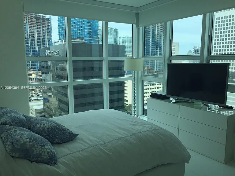 950 Brickell Bay Dr #1900 — Photo 16