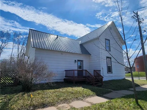 205 Sara Street, Eau Claire, WI 54703