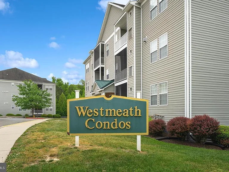 45472 Westmeath Way #I11 — Photo 37