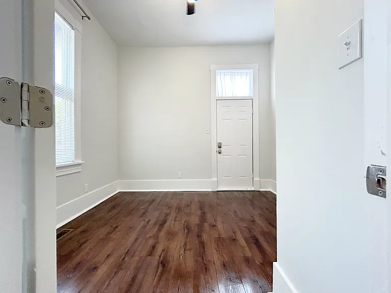 412 E Gwinnett St #412 — Photo 8