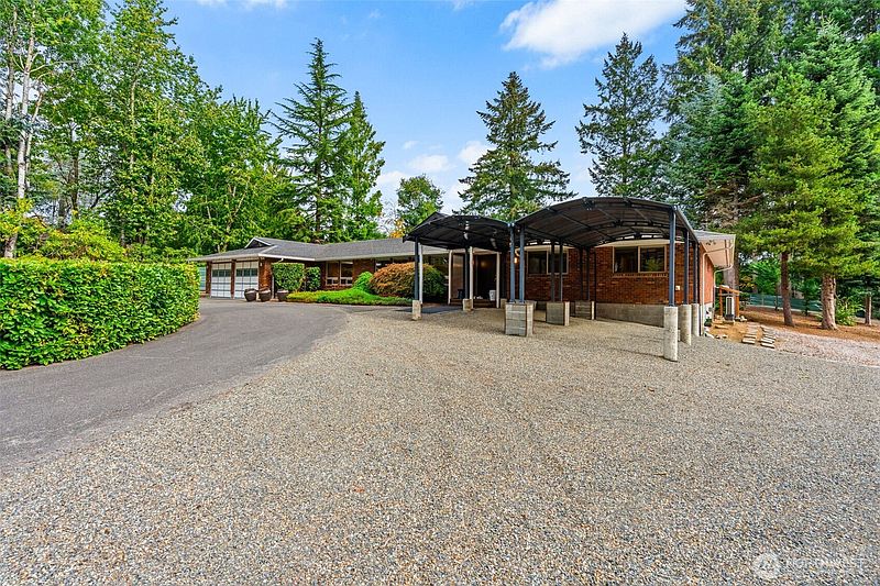 5th image of 2628 Boulevard Road SE