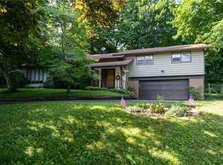 50 Van Voorhis Ave, Rochester, NY 14617