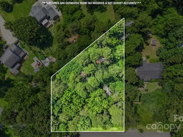 14133 Woodhurst Ln, Mint Hill, NC 28227