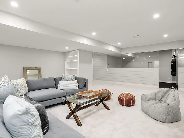 26 Long Lots Ln — Photo 32