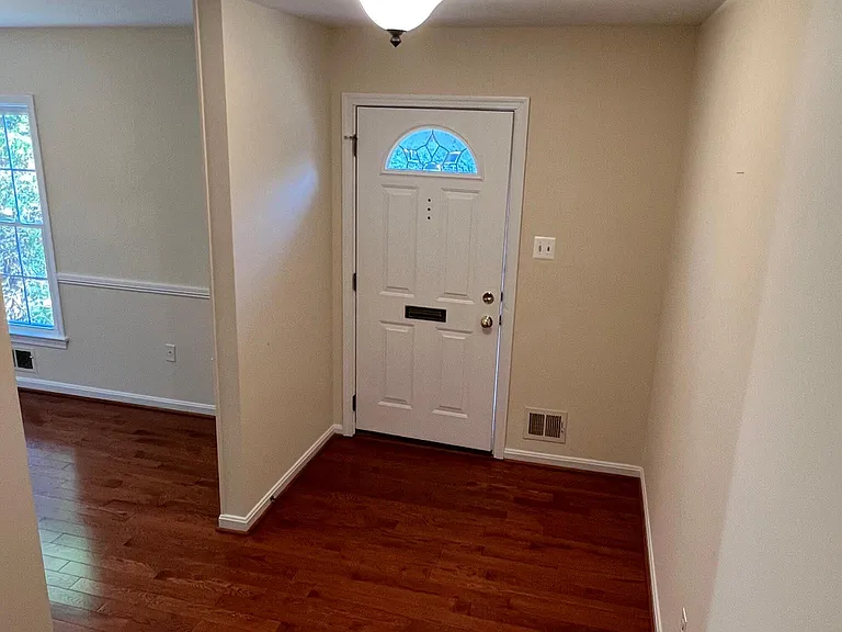 2105 Bucknell Ter — Photo 10
