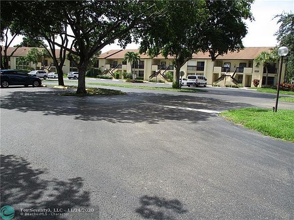 3rd image of 2027 SW 15th St APT 176