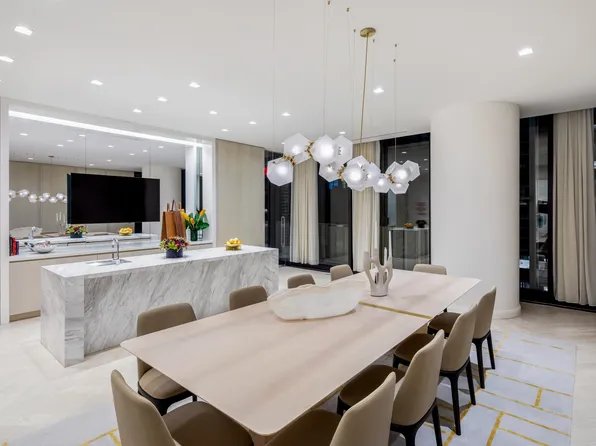 138 East 50th Street image 24 of 26